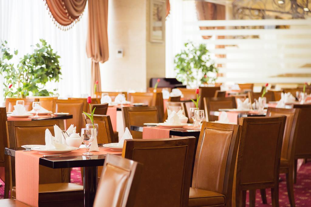 Hotel Shera Almaty