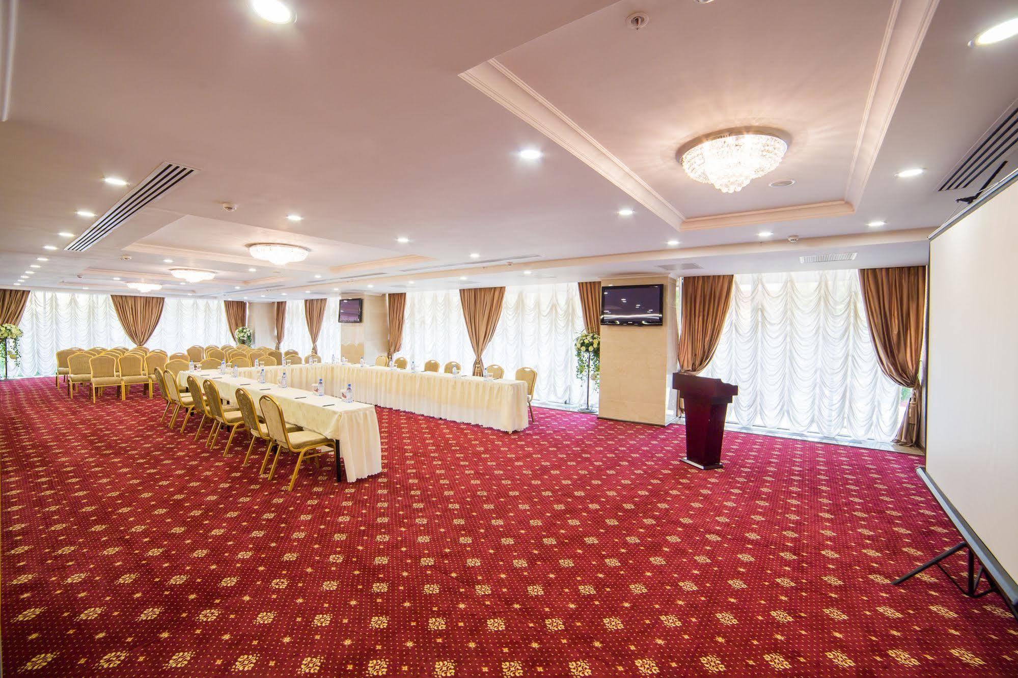 Shera Hotel